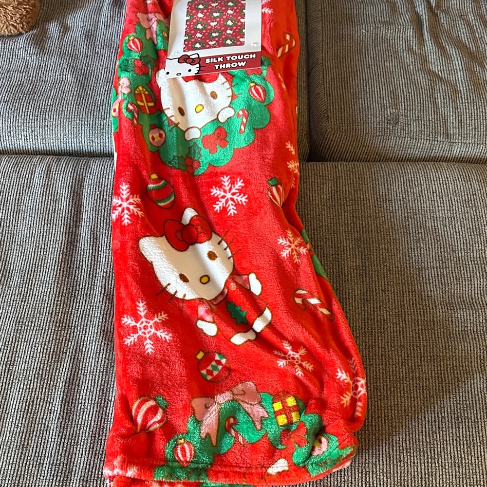 Hello Kitty christmas blanket